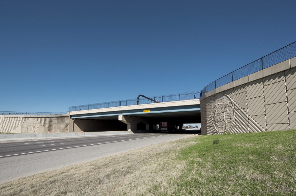 I-35 / Main Street Bridge